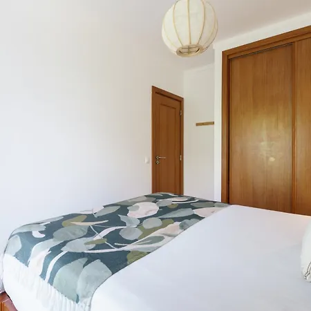 Apartment 1 Bedroom With Pool Access *