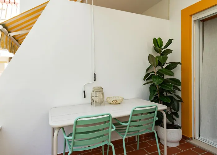 1 Bedroom With Pool Access * Albufeira