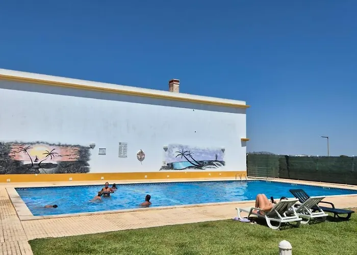 1 Bedroom With Pool Access 아파트 알부페이라